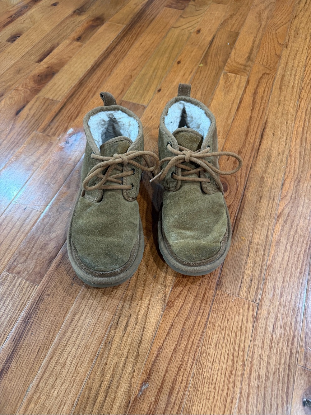 UGG Kids Suede Lace-Up Boots in Tan